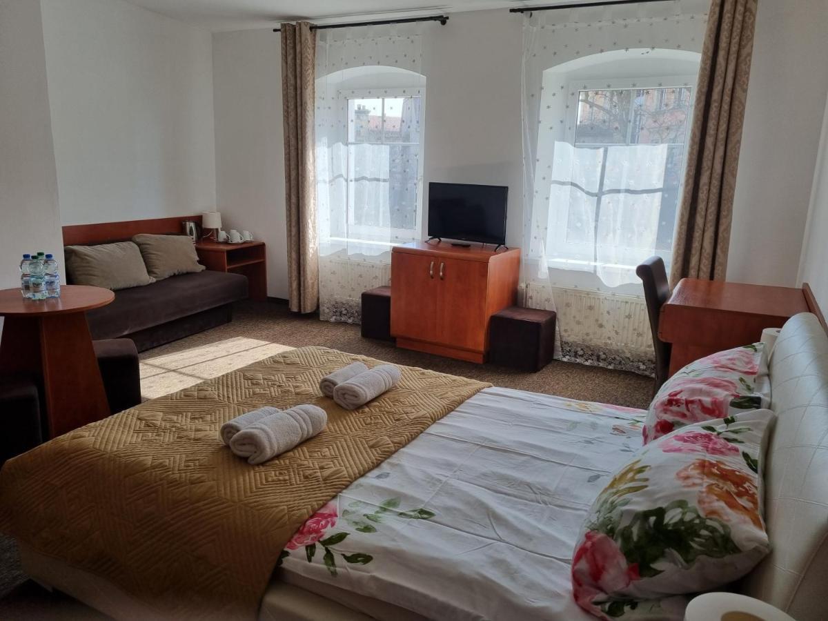 Przy Zelaznym Moscie Bed & Breakfast Klodzko Ngoại thất bức ảnh