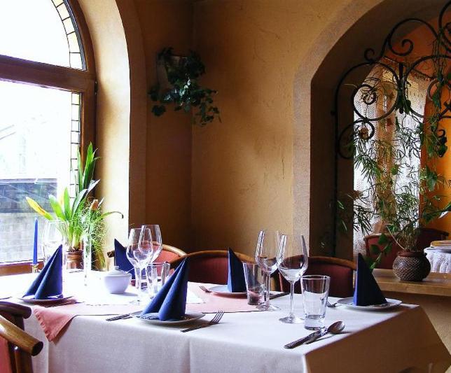 Przy Zelaznym Moscie Bed & Breakfast Klodzko Ngoại thất bức ảnh